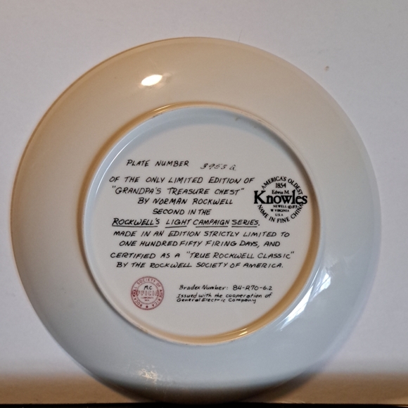 Norman Rockwell plate "Grandpa's Treasure Chest" Knowles China 2nd in series - Picture 2 of 2